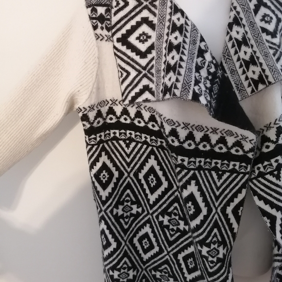 Open-front Cardigan - Picture 2 of 4